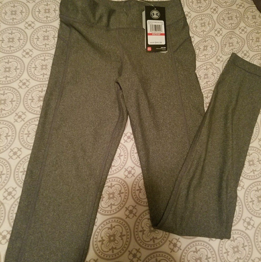 Sold. Under armour exercise leggings